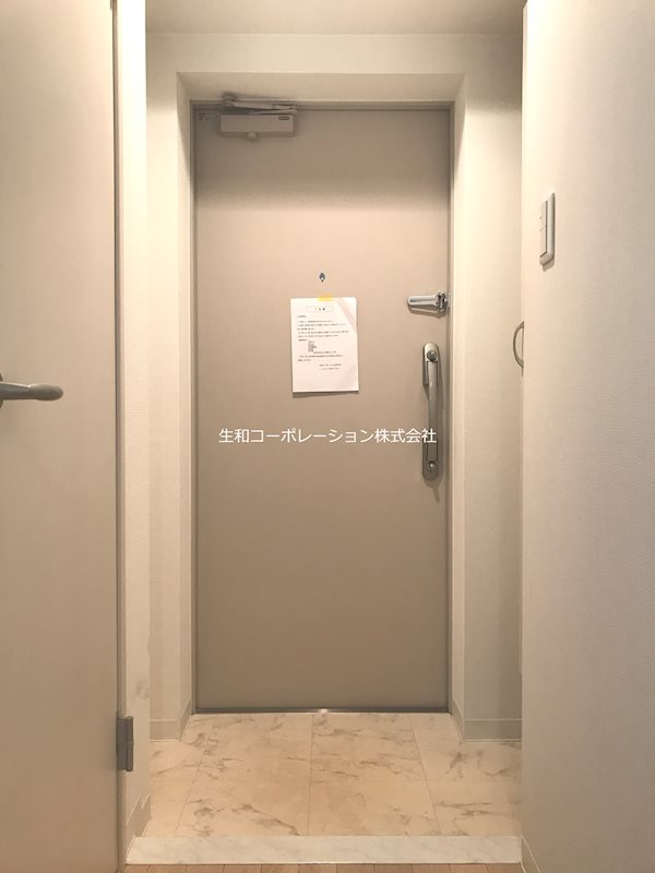 ラフィネット 玄関