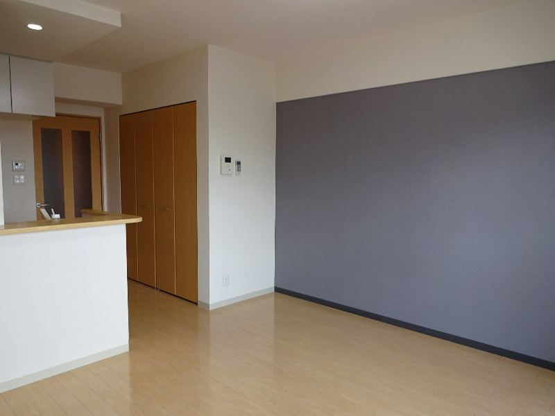 サクシード胤 リビング