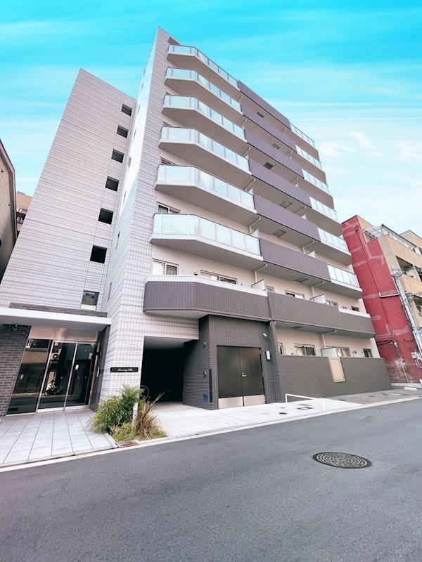 鉄筋コンクリート造8階建て