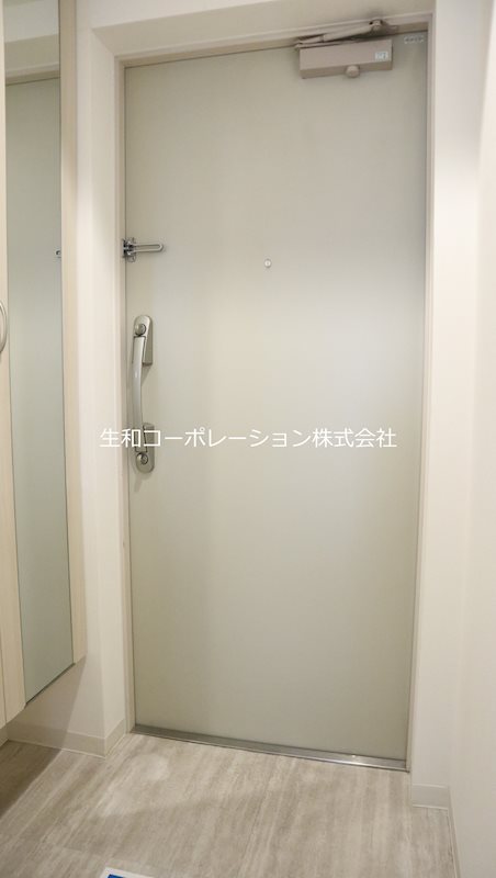 ソラーナ エム 玄関