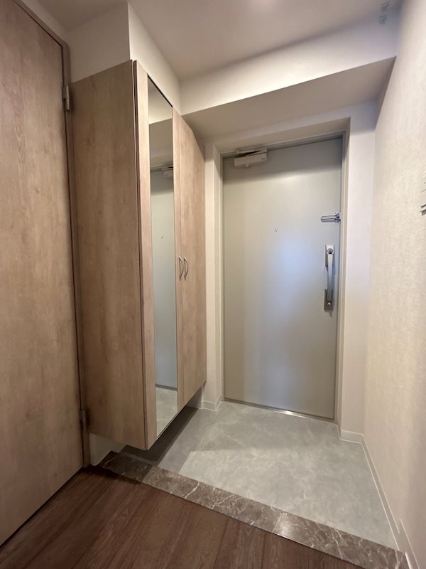コンフォース堀切 玄関
