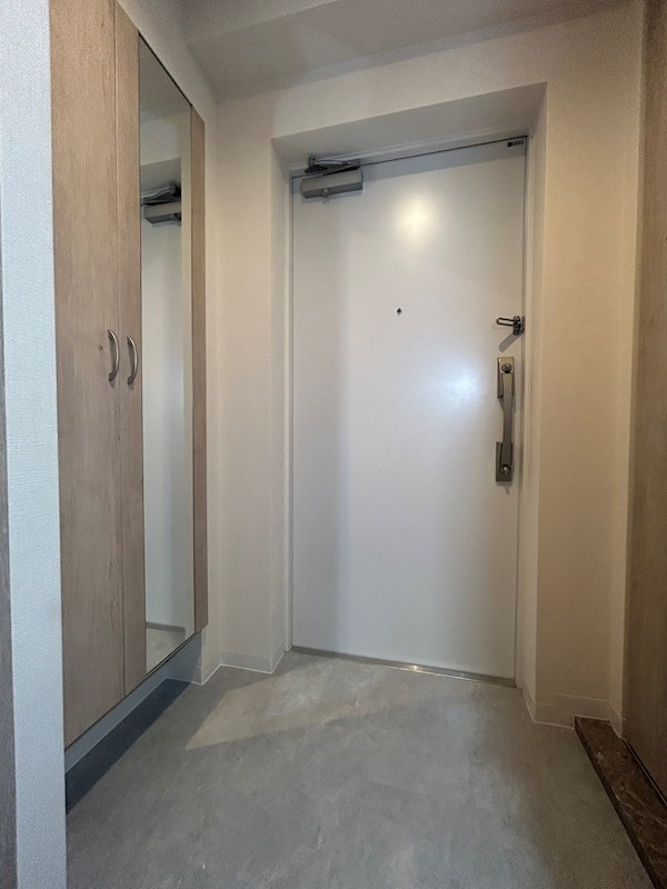 Nouvelle maison yamayaⅡ 玄関