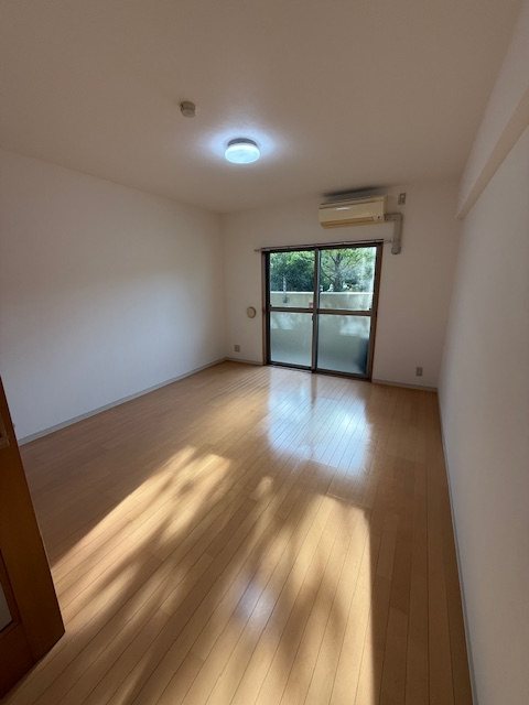 アラモード パレス リビング