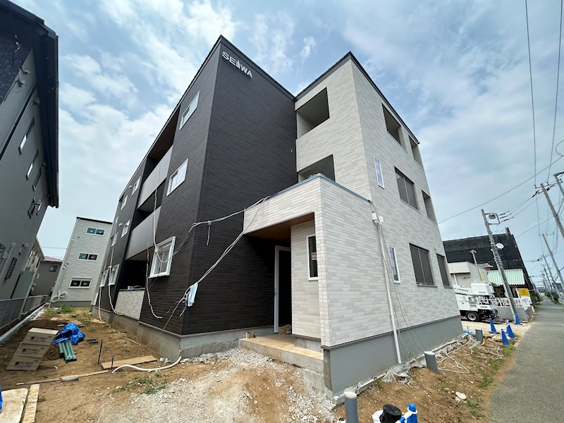 GREEN　GABLES　FAMIRIA　A 外観写真