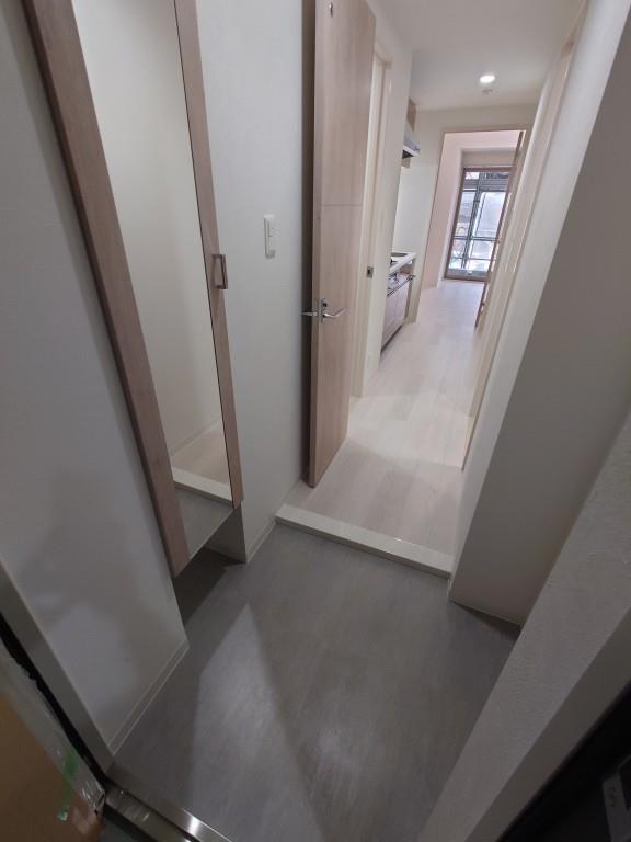 ラ・プレス新栄 玄関