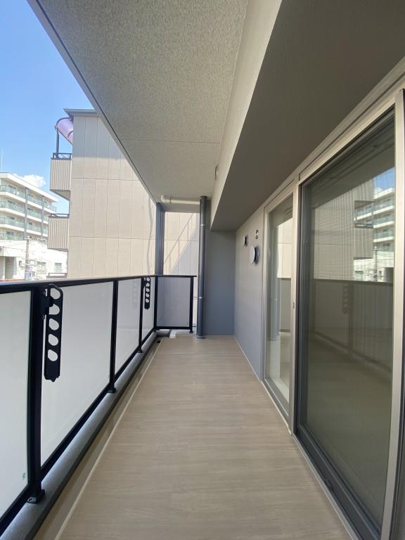 THE ROOTS ESAKA(ザ ルーツ エサカ) ベランダ