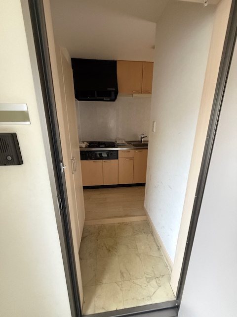 コルヌイエ 玄関