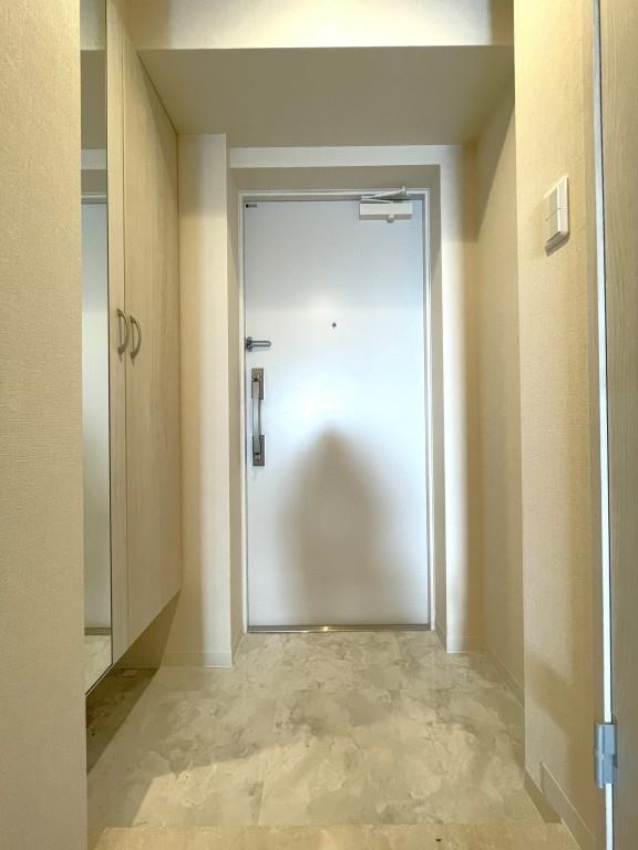 ラ・クール 玄関