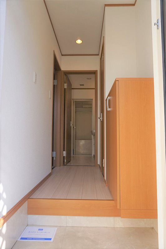 ルナグランデ 玄関