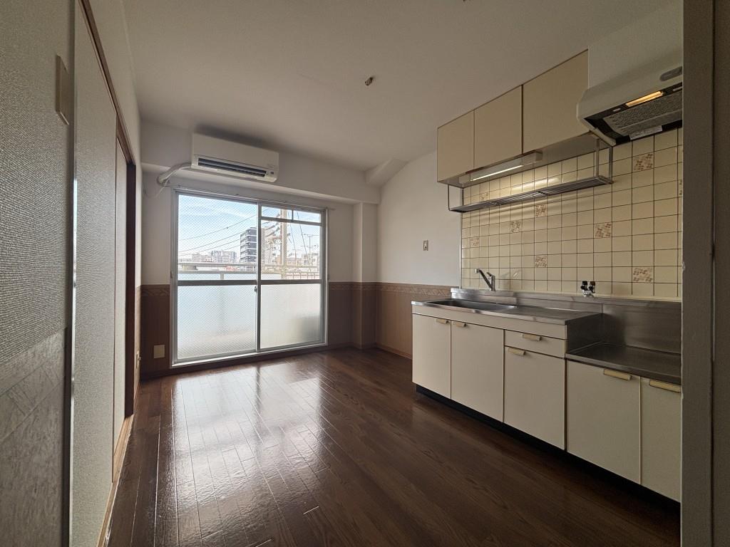 ドムール三国 リビング