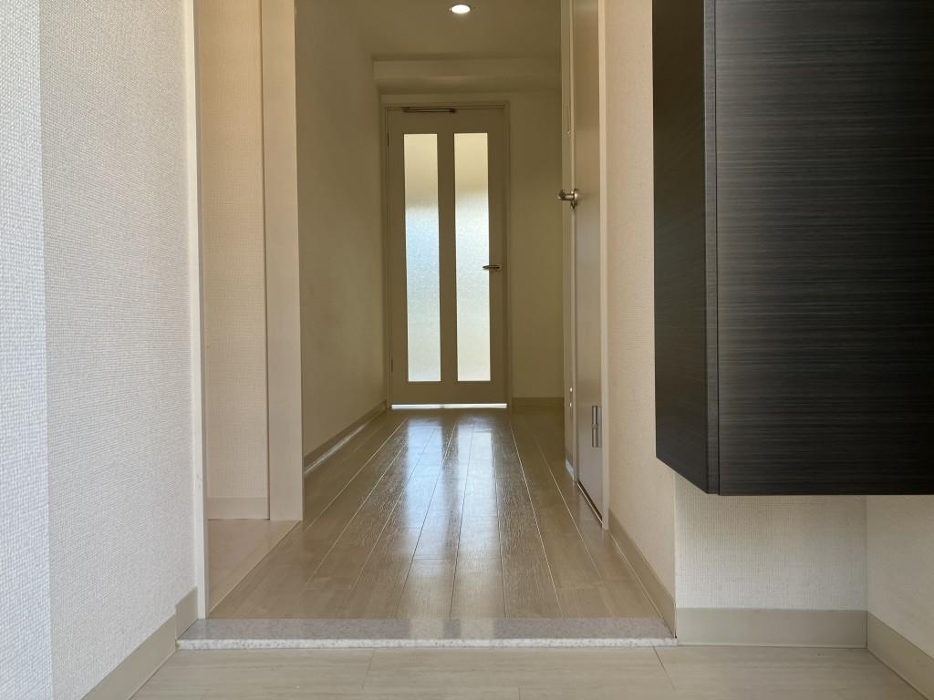 ツルトスコⅡ番館 玄関