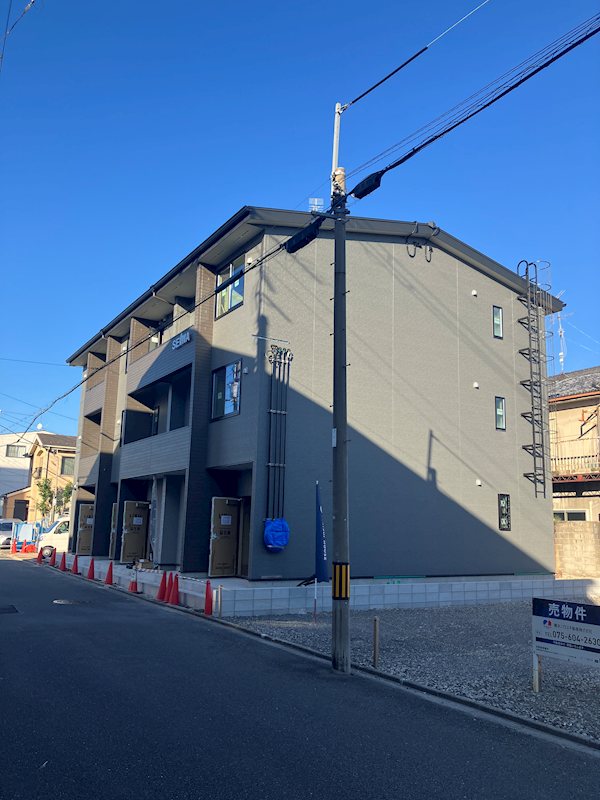 グレーヌ東寺 102号室 外観