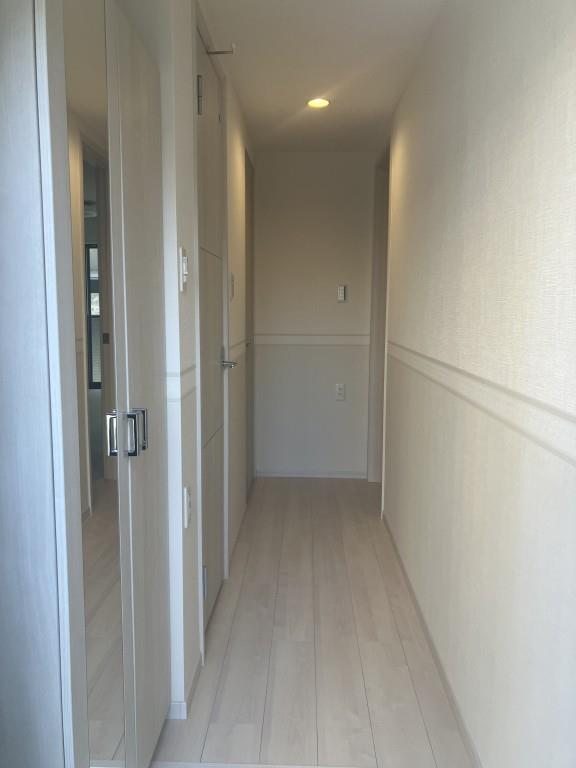 グレーヌ東寺 玄関