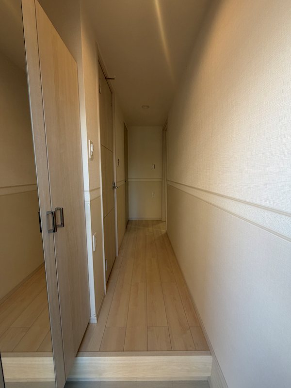 グレーヌ東寺 玄関