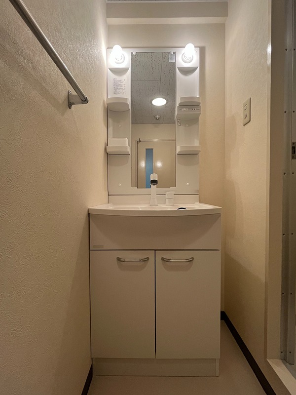 &#12532;&#12455;&#12523;&#12472;&#12517;&#12540;&#12523;21 &#12381;&#12398;&#20182;4