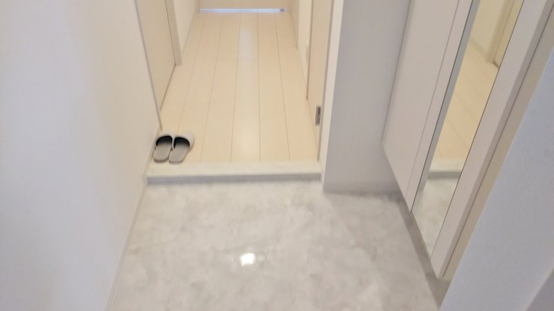 クレール本厚木 玄関