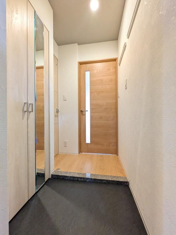 ギャラクシー南福岡駅前 玄関