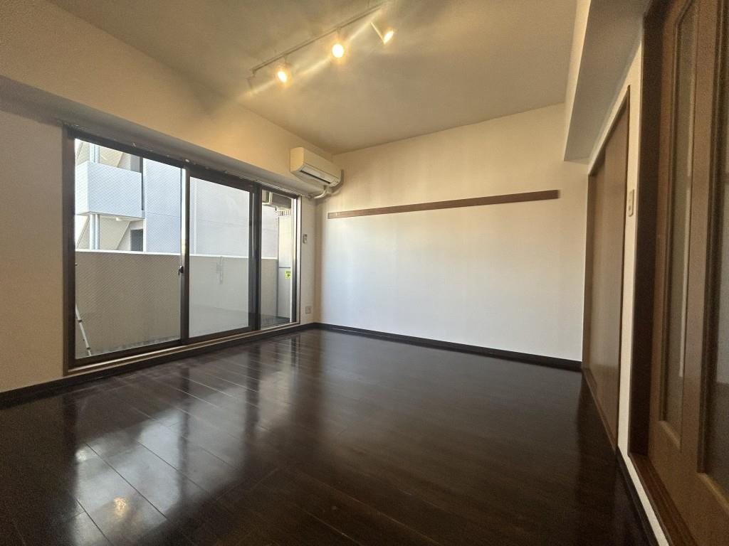 ライジングヴィラ葵 リビング