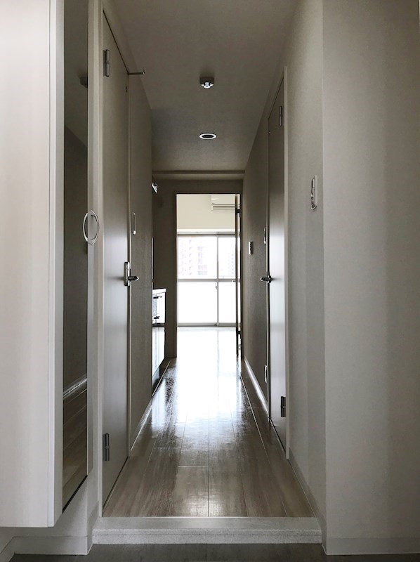 リベルティア 玄関