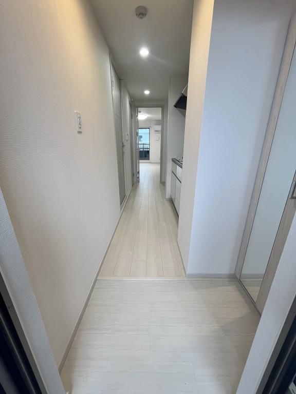 クアトロ・ソレイユ 玄関