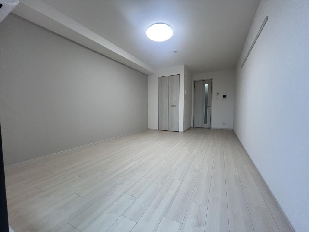 クアトロ・ソレイユ リビング