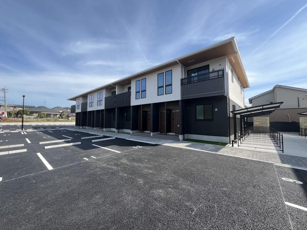 シャルマン青葉B棟 外観写真