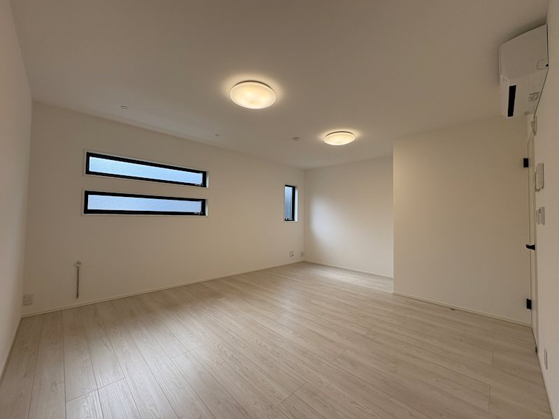 門真市小路町ガレージハウス リビング