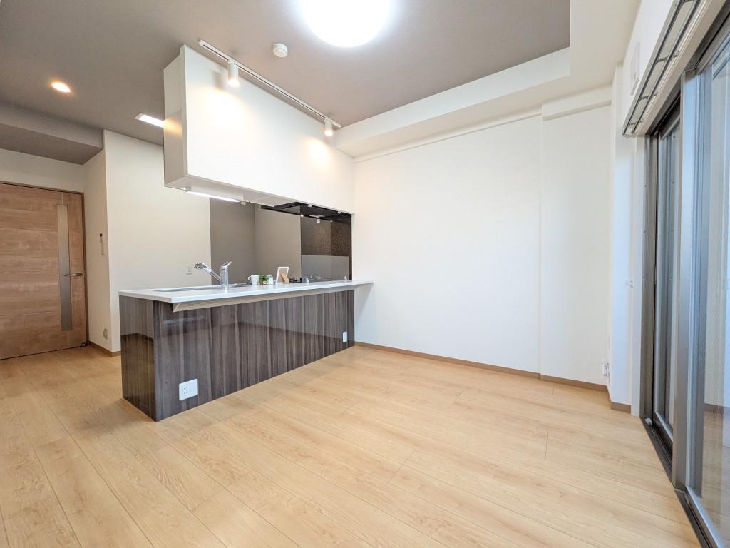 ギャラクシー南福岡駅前 リビング