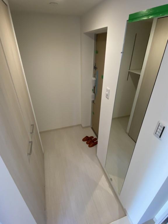 エス・メゾンE棟 玄関