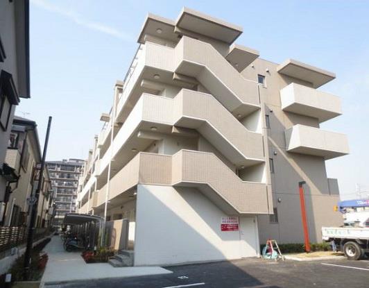 クレセントコート 206号室 外観