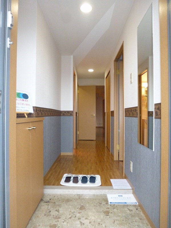 タウンコート咲佳映 玄関