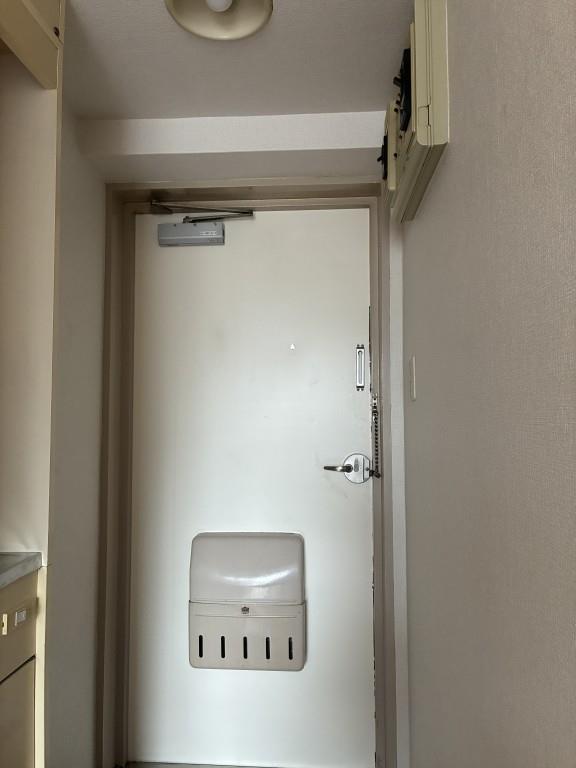 セジュール田町 玄関