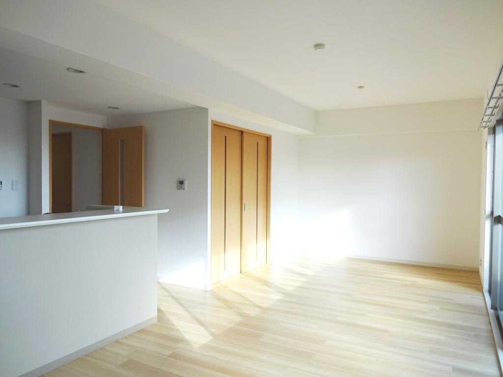 槻（ケヤキ） リビング