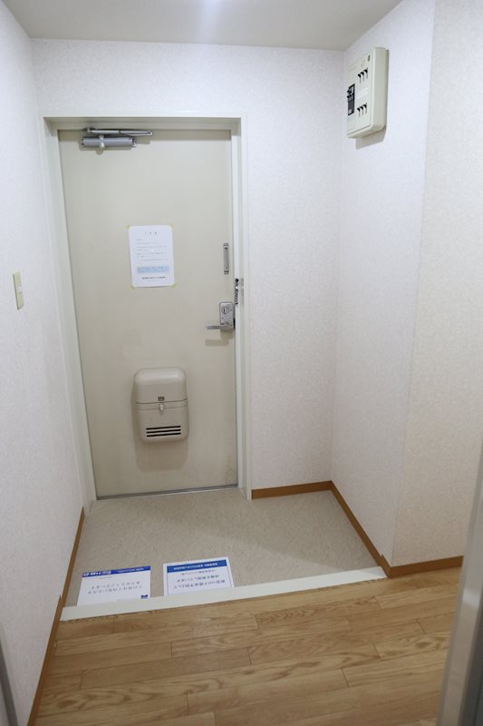 シャトークレール 玄関