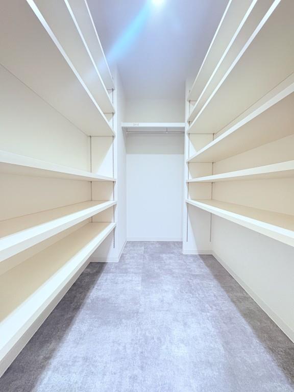 ヴィッラ アプリーレ 西新南 玄関