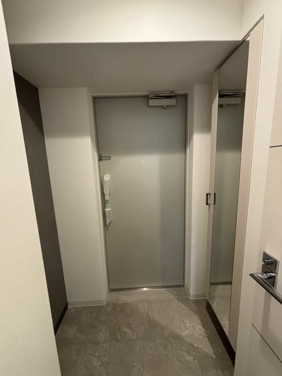 Eastern Wells(イースタン ウェルス) 玄関