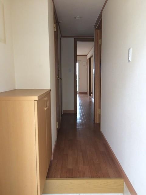 チェリーカーサ1番館 玄関