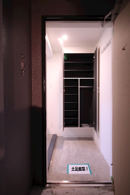 MBC RESIDENCE 玄関