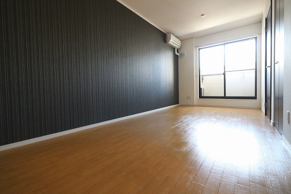 メゾン上七軒 リビング