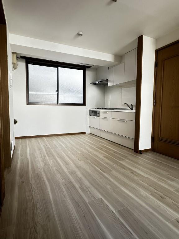 勝どき第三関根ビル リビング