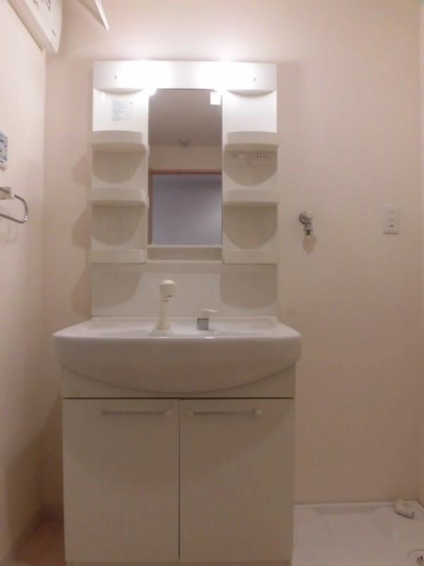 &#12464;&#12521;&#12531;&#12487;&#32043;&#38525;&#33457; &#12522;&#12499;&#12531;&#12464;