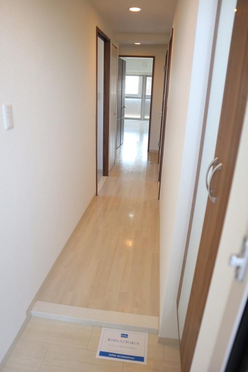 ルミウス88 玄関