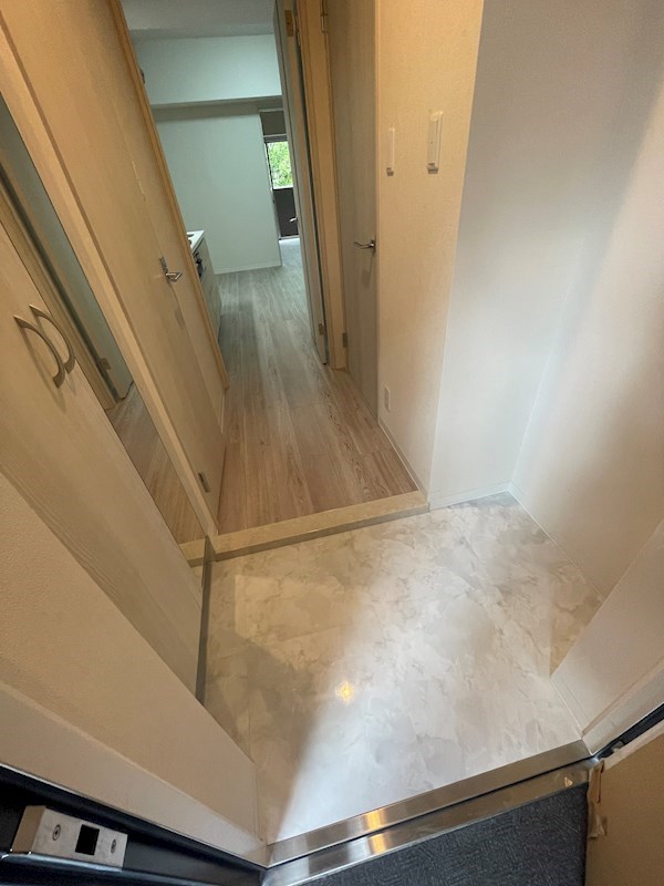 JPT RESIDENCE 玄関