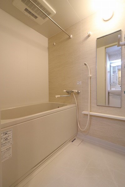 サン・レスポワール十条 風呂画像