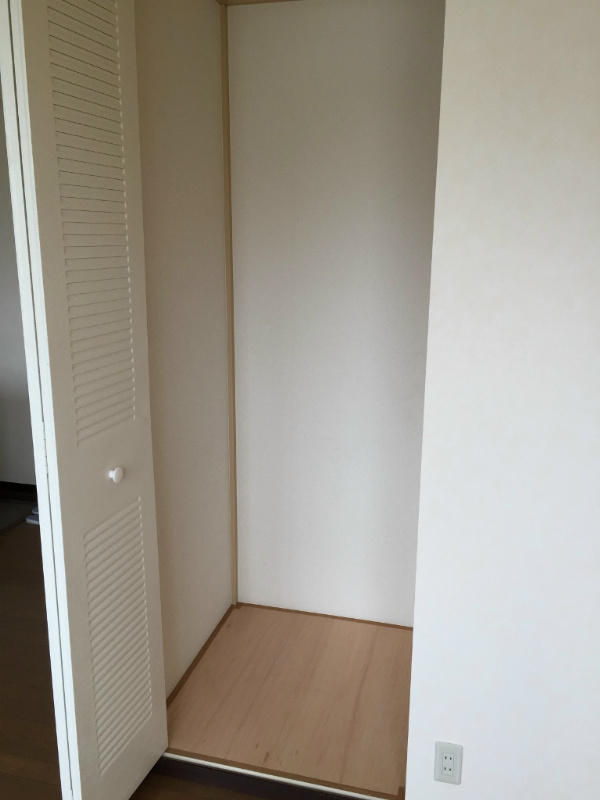 &#12469;&#12531;&#12471;&#12486;&#12451;&#19977;&#23798; &#12381;&#12398;&#20182;8