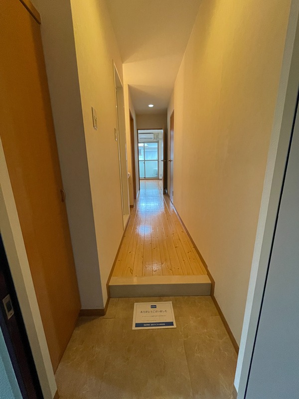 ポレール新石切 玄関