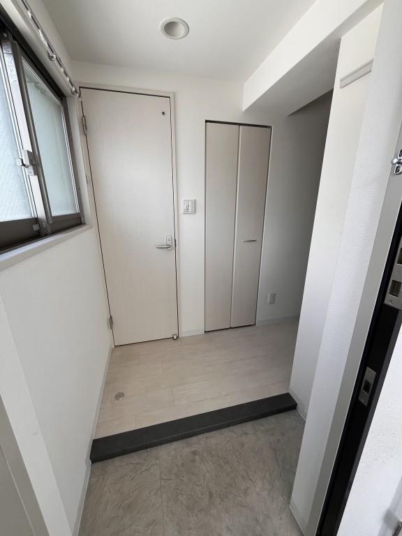 フランディル･オーラ江坂 玄関