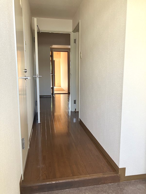 ヒルズ磯子 玄関