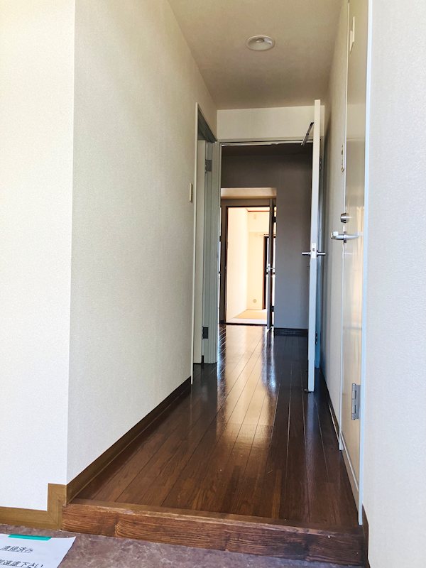 ヒルズ磯子 玄関