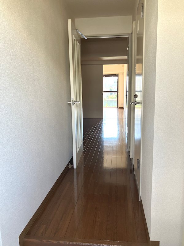 ヒルズ磯子 玄関